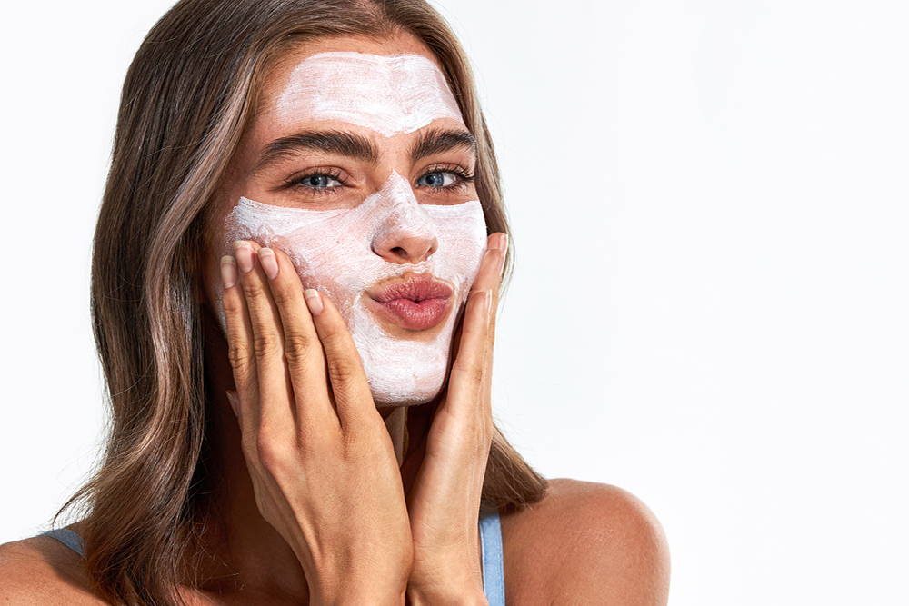 Reduce The Appearances of Blemishes For Clearer Skin With These Skincare Basics