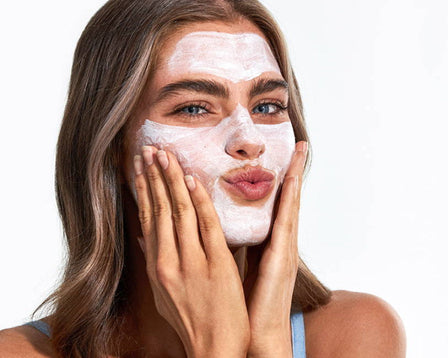 Reduce The Appearances of Blemishes For Clearer Skin With These Skincare Basics