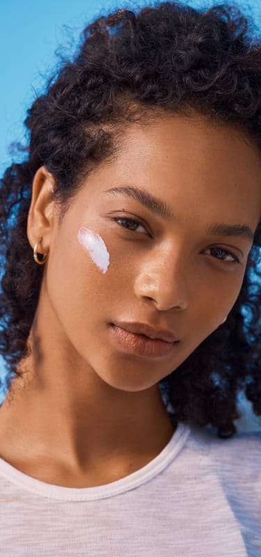 Understanding Chemical & Physical Sunscreens For Your Face