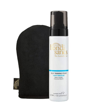 The BondiSandsEU Self Tanning Foam Light Medium & Application Mitt Bundle features a coconut-scented formula and mitt for a streak-free tan, plus a sleek black pump dispenser and branded mitt tag.