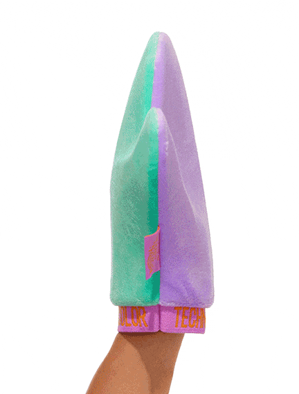 Technocolor Deluxe Self Tanning Application Mitt .gif